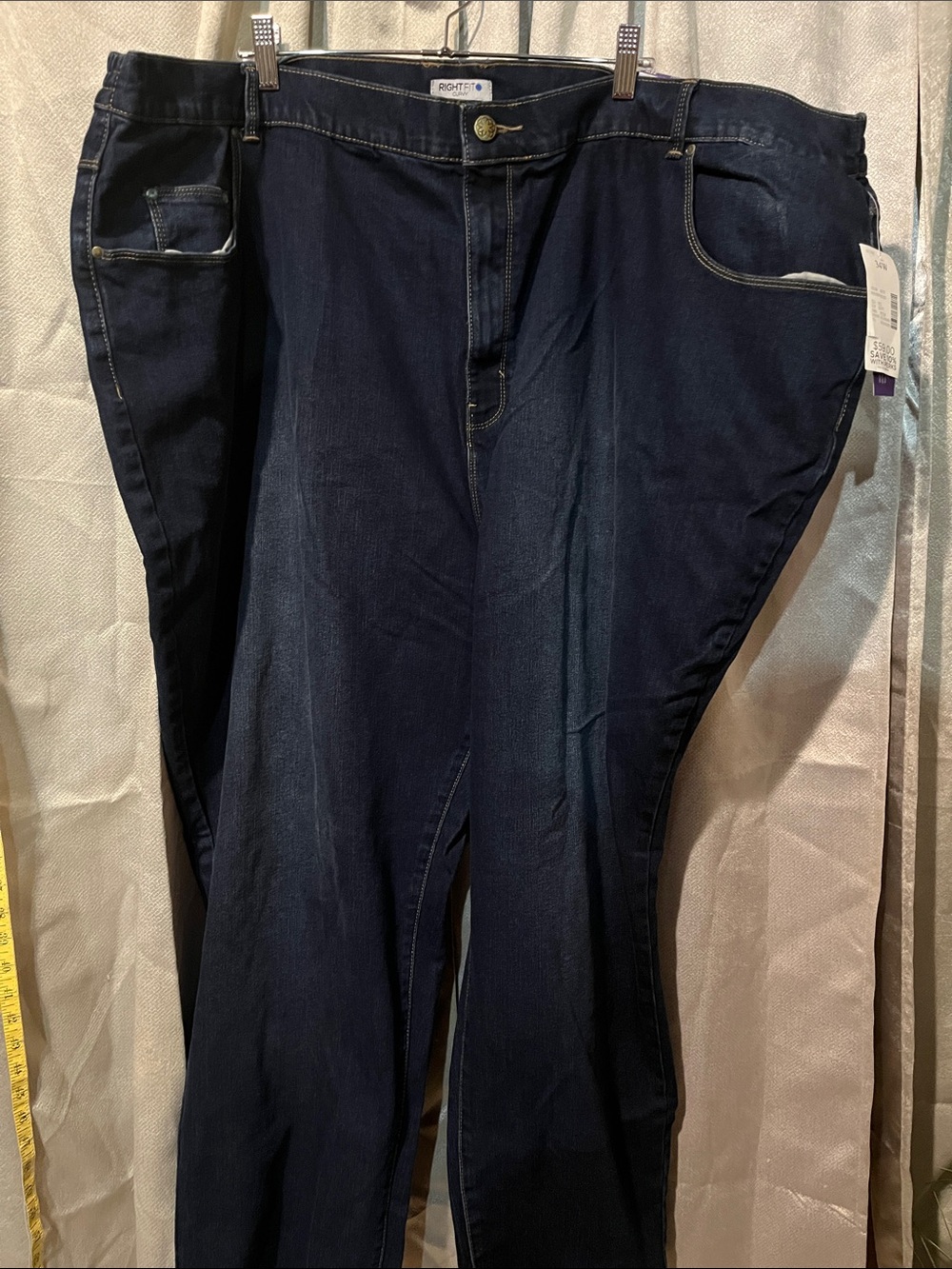 Women’s Right Fit curvy size 34W